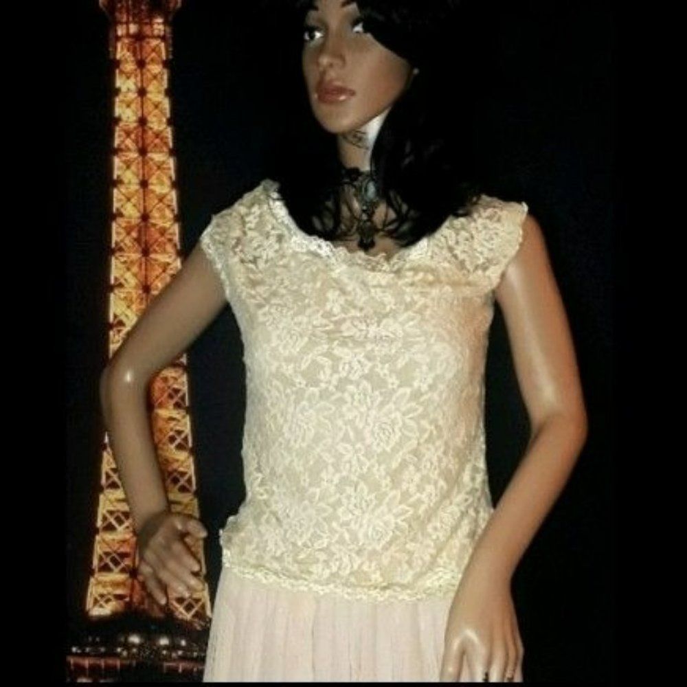 Fck Ladies Xl Stretch off white cream colored lace top